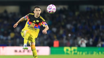 Alvaro Fidalgo of America during the 13th round match between Cruz Azul and America as part of the Liga BBVA MX, Torneo Apertura 2025 at Olimpico Universitario Stadium, on October 18, 2025 in Mexico City, Mexico.