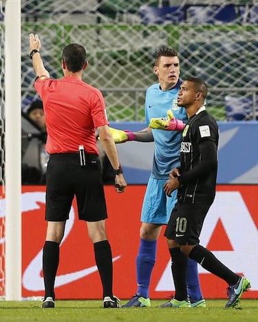 Nacional angry video referee technology decides penalty