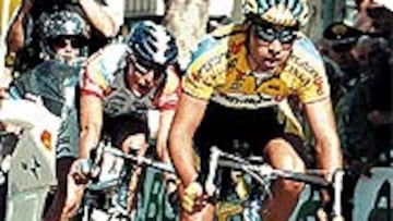 <b>ALBIZU VENCE EN GORIZIA.</B> Joseba Albizu procede de la cantera del Baqué y ya dio que hablar la pasada temporada, siendo aún aficionado, cuando terminó segundo el Girino. Ayer ganó en Gorizia con 25 años.