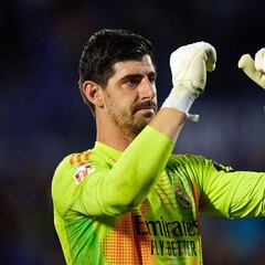 El Vaticano causa paridad histórica en los Clásicos: la Copa del Rey decidirá