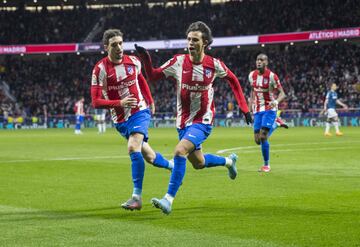 3-1. João Félix celebra el tercer gol.