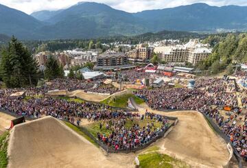 Así es el circuito de Slopestyle del evento más importante del mundo de esta disciplina: el Red Bull Joyrider que se celebra en Whistler (Canadá) y que cierra el Crankworx FMBA Slopestyle World Championship.