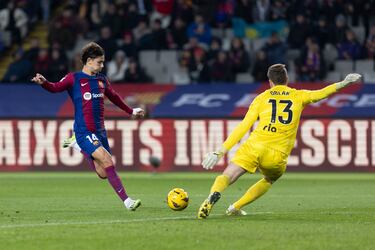El portugués fue el protagonista pleno del Barça-Atlético. En los días previos por sus declaraciones y secuelas y el día del partido por marcar un golazo. Podrá gustar más o menos su compostura, se podrá dudar o no de su entrega física en los partidos, pero de lo que conviene no dudar es de su calidad técnica. Esa picadita a Oblak...