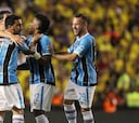 Gremio sobrepasa a Barcelona y pone pie y medio en la final