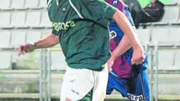 <b>SE COMPLICA. </b>No acaba con once jugadores desde hace un mes.