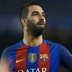 El agente de Arda Turan dice que se quedará en el Barça