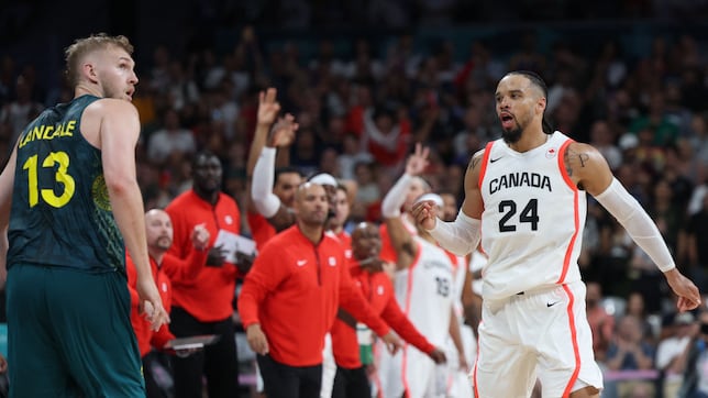 Canadá deja el grupo de España al borde de la locura