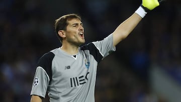 Iker Casillas con el Oporto.