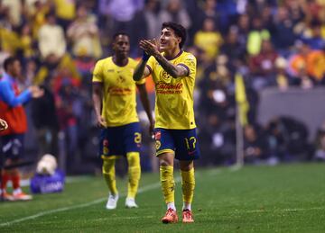 Soccer Football - Liga MX - Final - First Leg - America v Monterrey - Estadio Cuauhtemoc, Puebla, Mexico - December 12, 2024 America's Alejandro Zendejas celebrates scoring their second goal REUTERS/Raquel Cunha