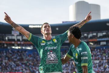 Leo Ramos tiene números impresionantes en el futbol mexicano. Después de grandes temporadas con Lobos BUAP, el argentino fichó con Club León. Debido a una lesión, y el buen momento de José Juan Macías, no tuvo muchos minutos en el AP19. Este semestre buscará resurgir. 