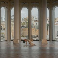 Al hotel, a la clase de Yoga