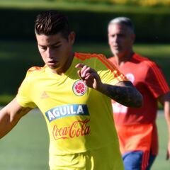 James Rodríguez, con una fatiga muscular a pocos días del debut