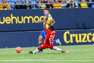 Aprobados y suspensos del Almer¨ªa: cruel final para un equipo que muri¨® en la orilla