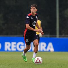 Oficial: Ida y vuelta para Chacón, cedido a la Cultural Leonesa