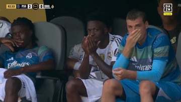 La imagen de Vinicius en el banquillo con 3-0 en el marcador que ha causado polémica en redes