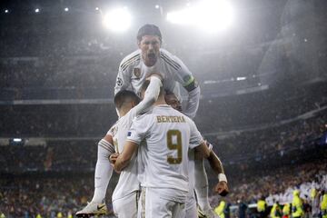 1-0. Karim Benzema celebr¨® el primer gol.