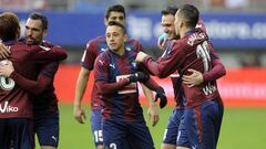 El Eibar, celebrando uno de los cinco tantos anotados al Sevilla.