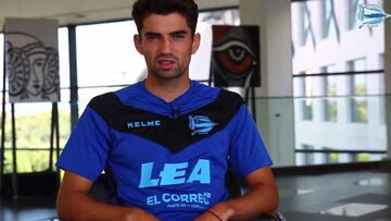 Enzo Zidane como jugador del Alavés.