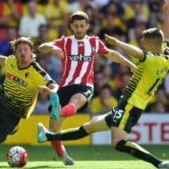Miguel Layún se quedó en la banca en empate del Watford