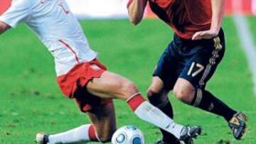 <b>ESTRENO INTERNACIONAL. </b>De Marcos, en el partido que disputó con la Sub-21 contra Polonia.