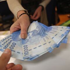 Sueldo mínimo en Chile: cuánto aumenta en mayo y cuándo llegará a 500 mil pesos