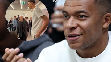 PSG star Kylian Mbappé attended the NBA Draft Lottery and got the opportunity to meet top prospect 7′5″ Victor Wembanyama.