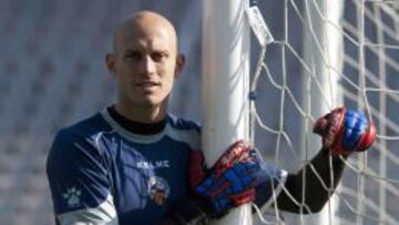 Nauzet Pérez necesita volver a dejar su portería a cero hoy ante el Recreativo.