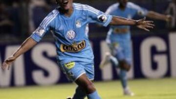 La Real vuelve a fijarse en el peruano Irven Ávila.