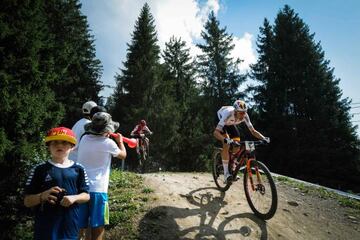 David Valero, por delante de Nino Schurter durante el Mundial. 