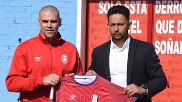 Víctor Valdés, entrenador del Real Ávila, y Joan Lima, director deportivo del club abulense.