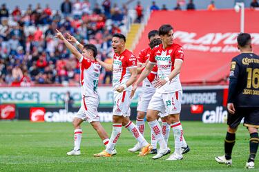 Juega 1000 pesos y gana 11880 en Caliente con la Liga MX