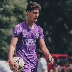 Hijo del 'Loco' Abreu desconoce interés de Chivas por sus servicios