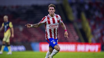 Cristian Calderón durante el Clásico Nacional