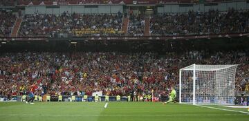 1-0. Sergio Ramos marc¨® el primer gol de penalti.