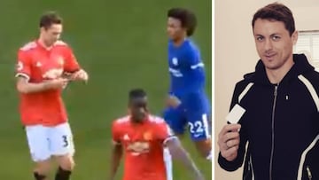 Nemanja Matic con la nota de José Mourinho.