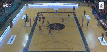 Espectacular debut de Carla Rueda en Francia con 10 puntos