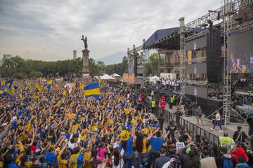 ¡La Macroplaza se pintó de amarillo y azul para recibir a Tigres!