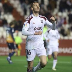 Dubasin mete al Albacete en playoff