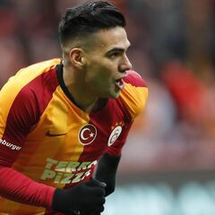 Falcao anota y le gana el duelo a Rodallega