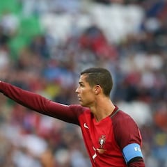 Express: El Chelsea ofrece un trueque Cristiano-Hazard