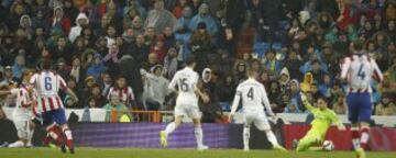 En los octavos de la misma temporada, Torres marcó el 1-2 contra Real Madrid en el Bernabéu.