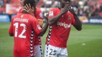 Eman&aacute; celebra el 1-0 del N&agrave;stic.