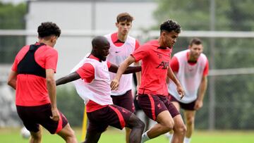 Luis Díaz en un entrenamiento de Liverpool.