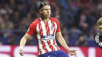 Filipe Luis contra el Qarabag.