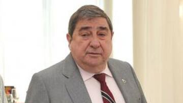 <b>POCO CLARO. </b>Lendoiro no aclaró los conflictos con FIFA y RFEF.