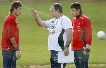 Fue permanentemente citado por Marcelo Bielsa, pese a que en Colo Colo tenía escasa continuidad.