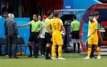 La polémica, el VAR y el triunfo de Francia ante Australia