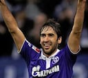 Goleada del Schalke 04 al Bremen con hat-trick de Raúl