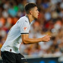 Paulista: “Dejé de defender una jugada para hablar con un aficionado...”