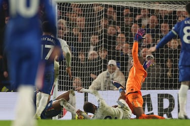 Vida extra para Emery 